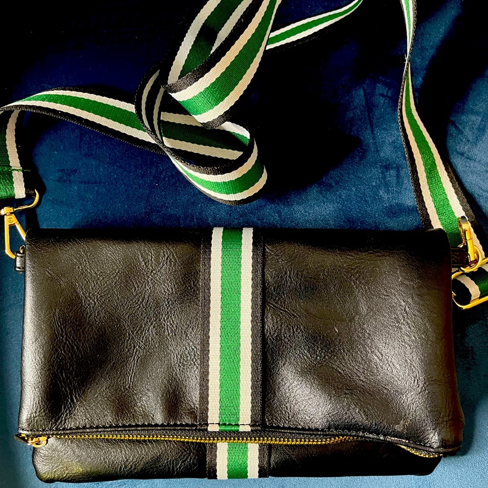 Great crossbody for any season.